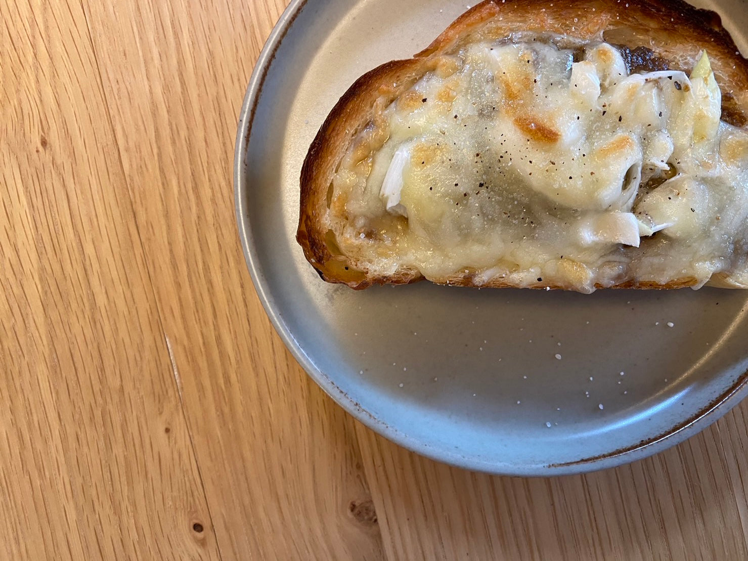 /blogs/recipe/%E3%81%8B%E3%81%AB%E3%81%BF%E3%81%9D%E3%81%A8%E3%83%8D%E3%82%AE%E3%81%AE%E3%83%81%E3%83%BC%E3%82%BA%E3%83%88%E3%83%BC%E3%82%B9%E3%83%88